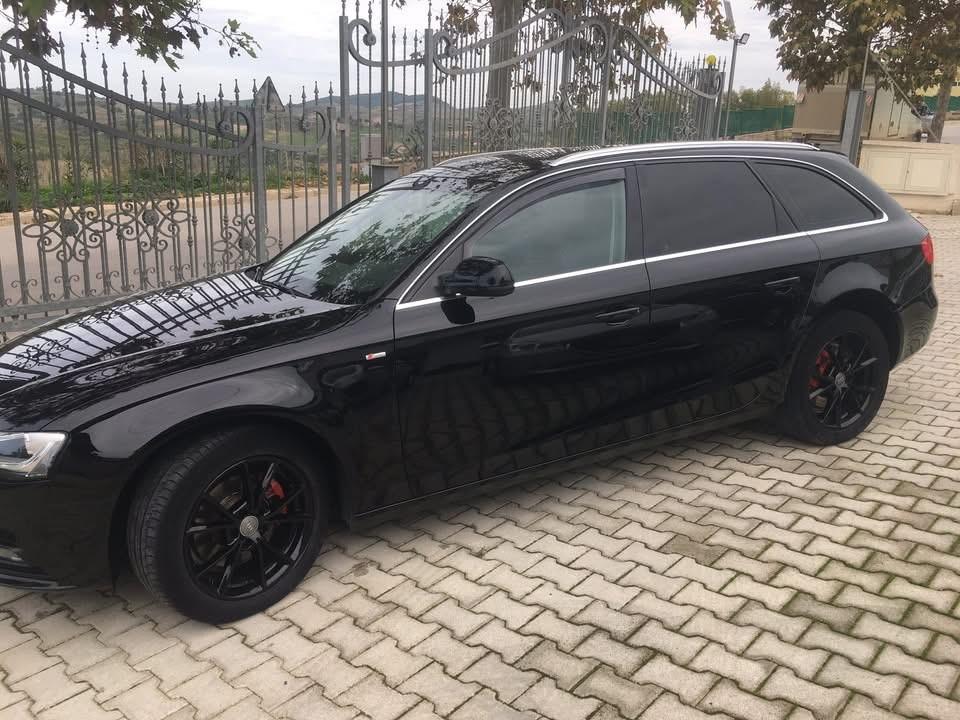 AUDI A4 AVANT 2.0 TDI 143 CV MODELLO S-LINE