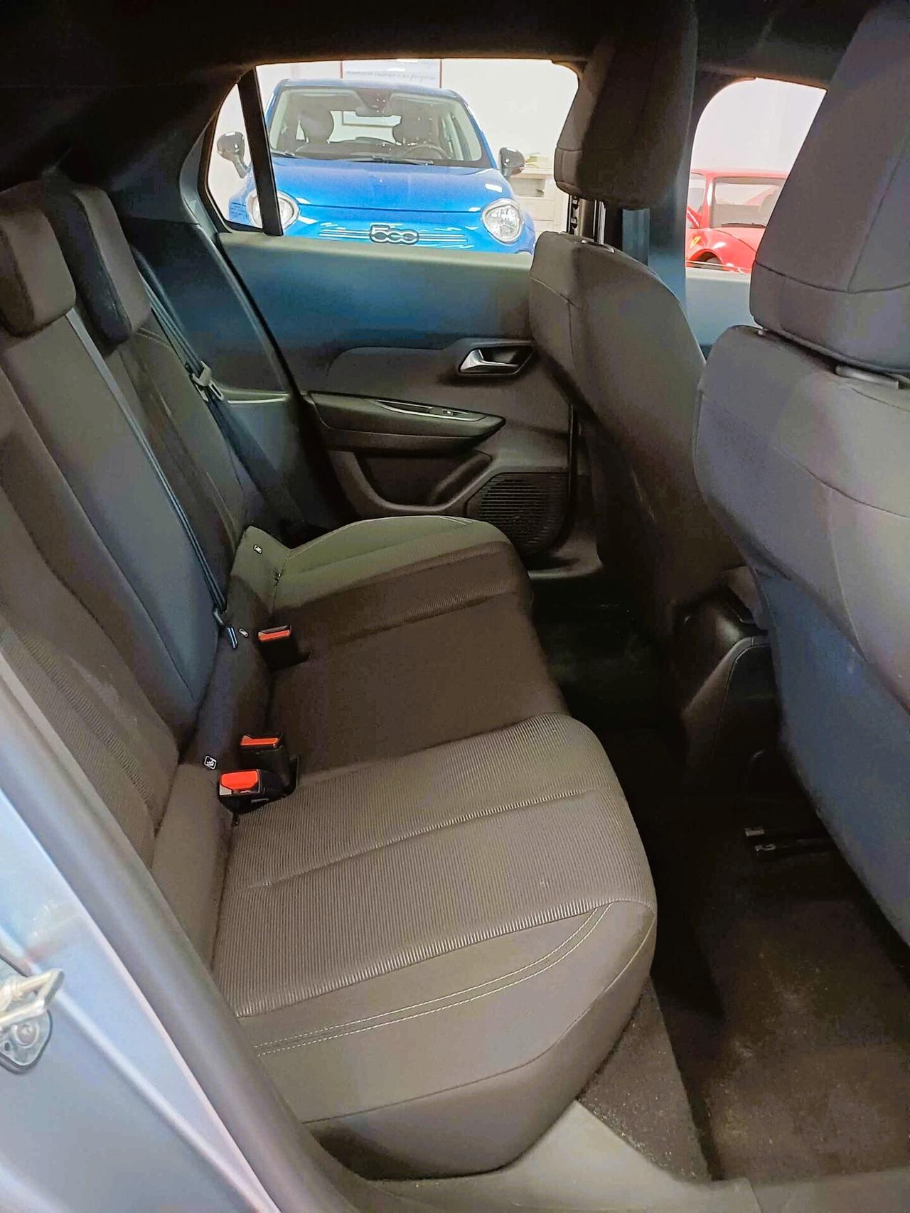 Lancia Ypsilon Hybrid e-DCT