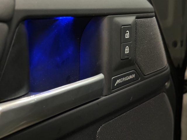 LAND ROVER Defender 110 3.0D I6 200 CV AWD Auto X-Dynamic SE