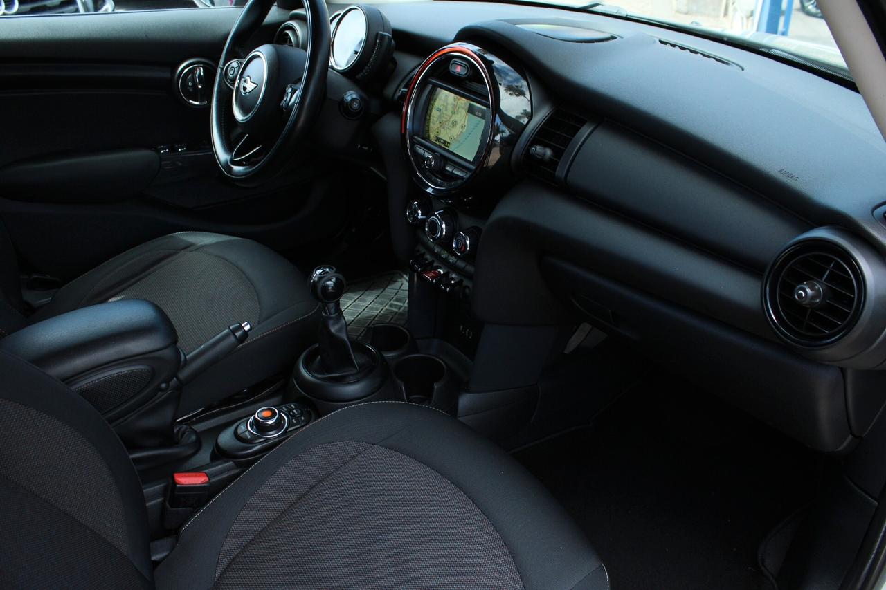 Mini 1.5 Cooper D 5 porte