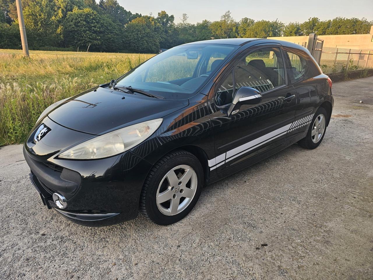 Peugeot 207 1.4 88CV 3p. XS