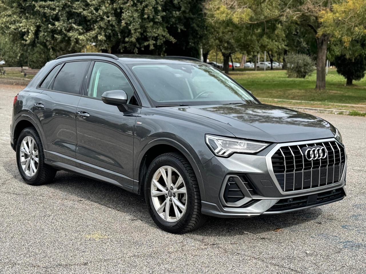 Audi Q3 35 TFSI 150cv S-line Matrix