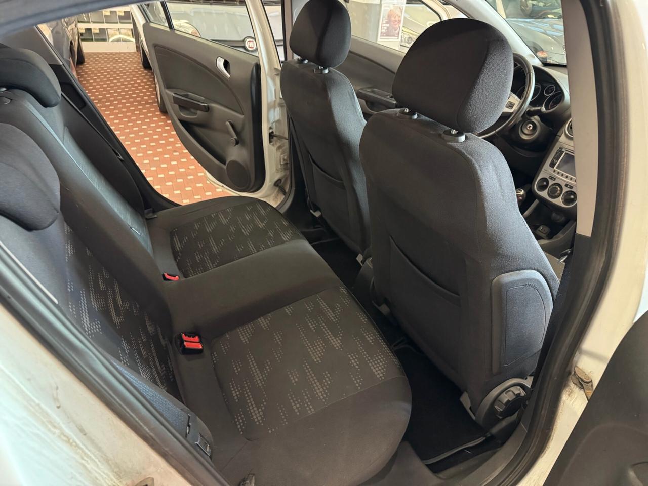 Opel Corsa 1.2 5 porte Cosmo - IDEALE PER NEOPATENTATI