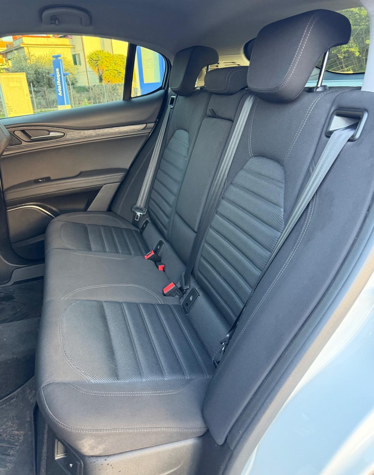 Alfa Romeo Stelvio 2.2 Turbodiesel 160 CV AT8 RWD Business