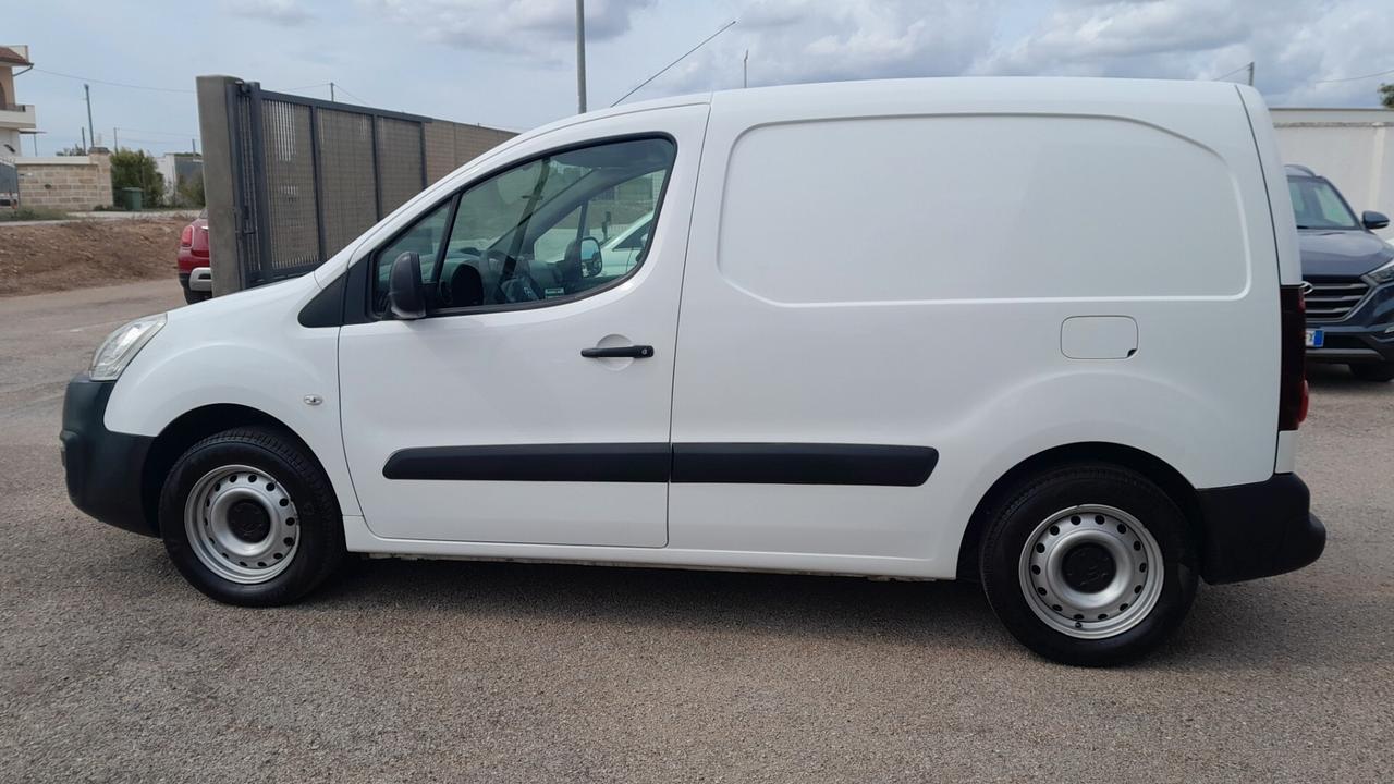 Citroen Berlingo BlueHDi 100 Van 3 posti Club L1