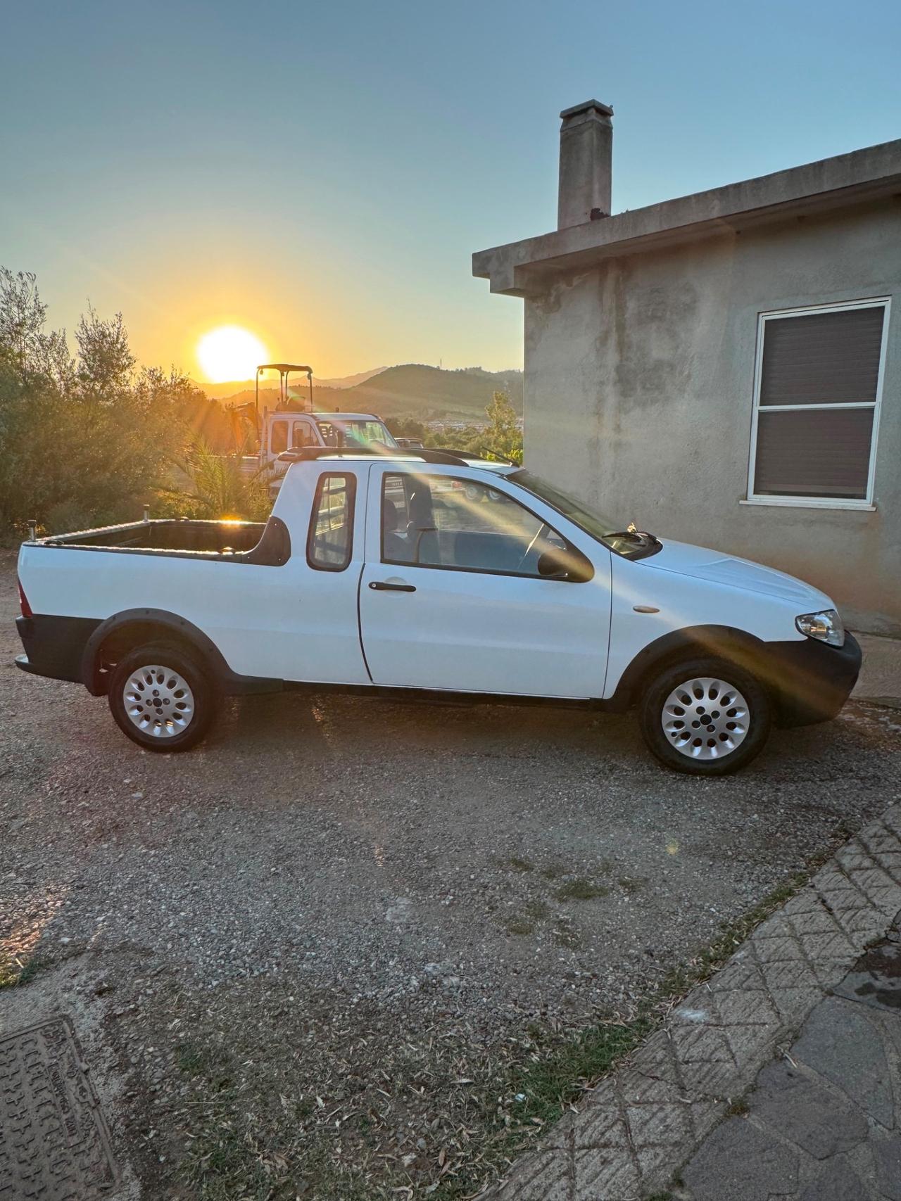 Fiat Strada 1.3 MJT Pick-up Cabina Lunga