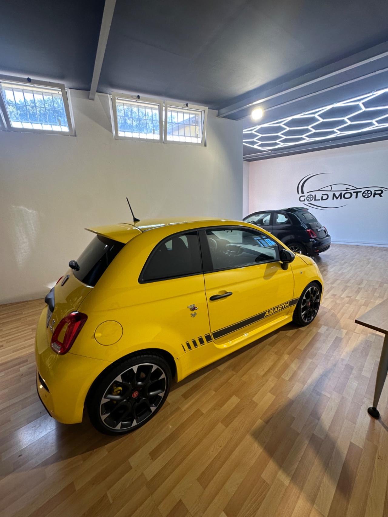 Abarth 595 1.4 Turbo T-Jet 180 CV Competizione