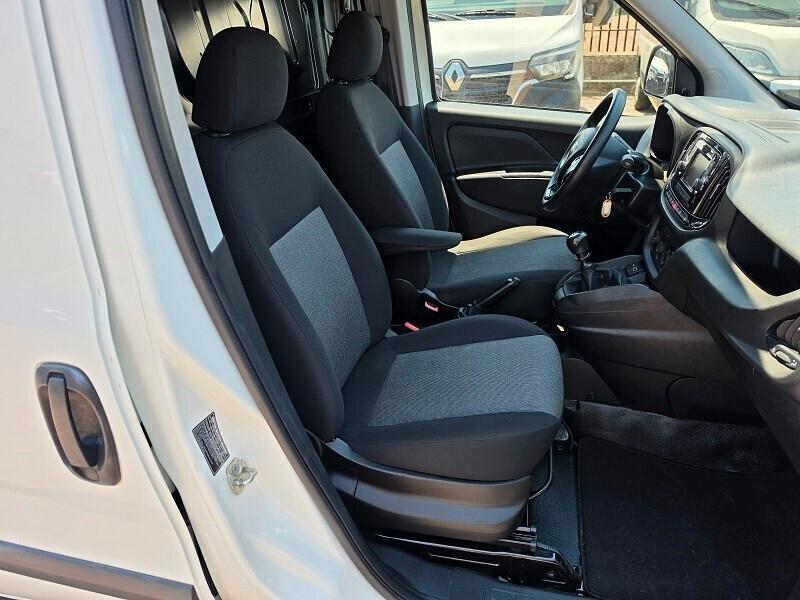 FIAT Doblo 1.6 MJT 105 S&S Cargo Scaffali NAV PARK