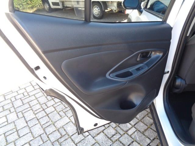 Toyota Yaris Cross 1.5 Hybrid 5p. E-CVT Business NAVIGAZIONE NO VINCOLO DI FINANZIAMENTO