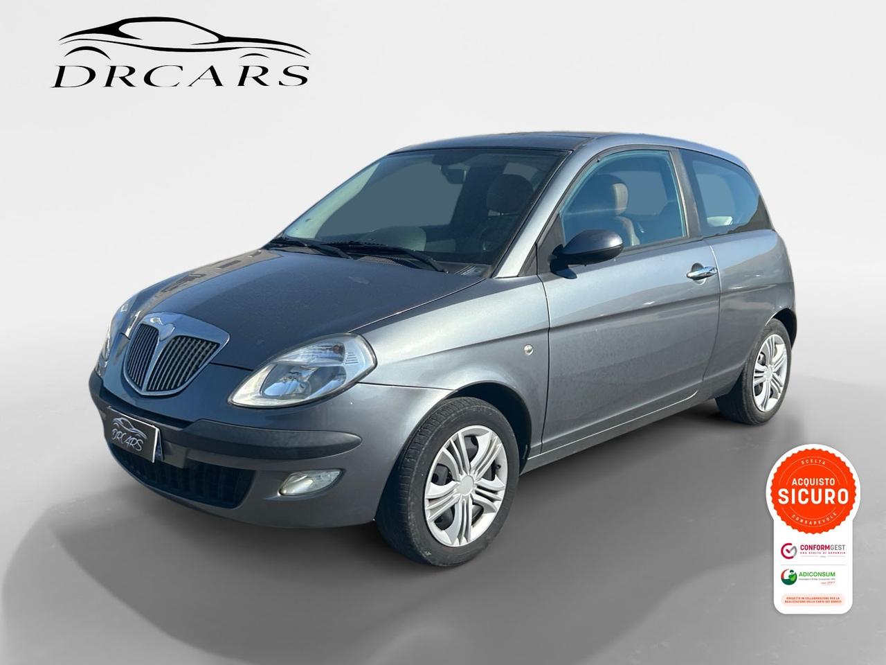Lancia Ypsilon 1.3 MJT 75 CV Platino