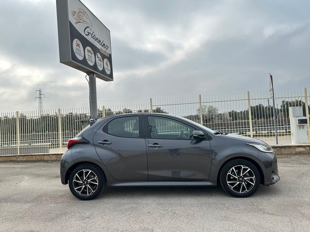 TOYOTA YARIS 1.5 Hybrid 5 porte GR Sport (UNICO PROPRIETARIO)