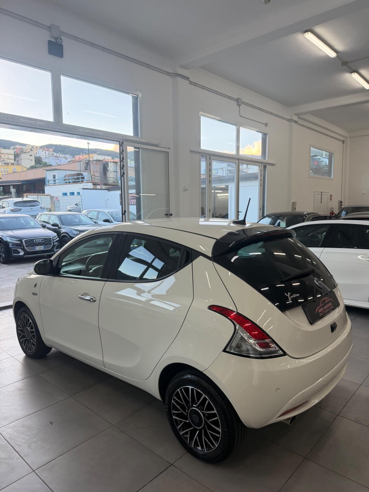 Lancia Ypsilon 1.0 Alberta Ferretti FINANZIABILE