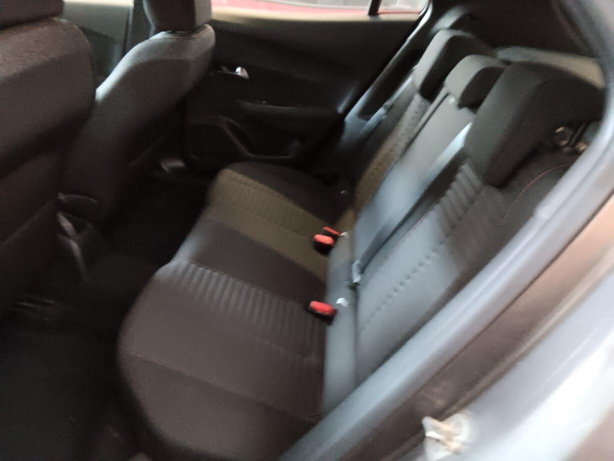 Peugeot 2008 Allure 1.2 PureTech (100 cv)