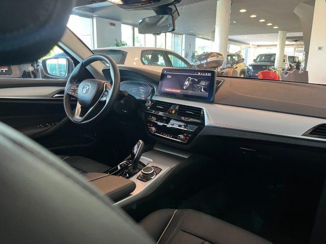 BMW 530 d Berlina 249cv xDrive Business StepTronic 48V