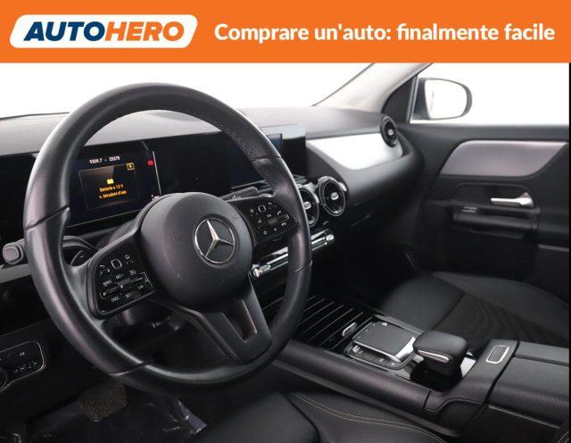 MERCEDES-BENZ GLA 180 Automatic Business
