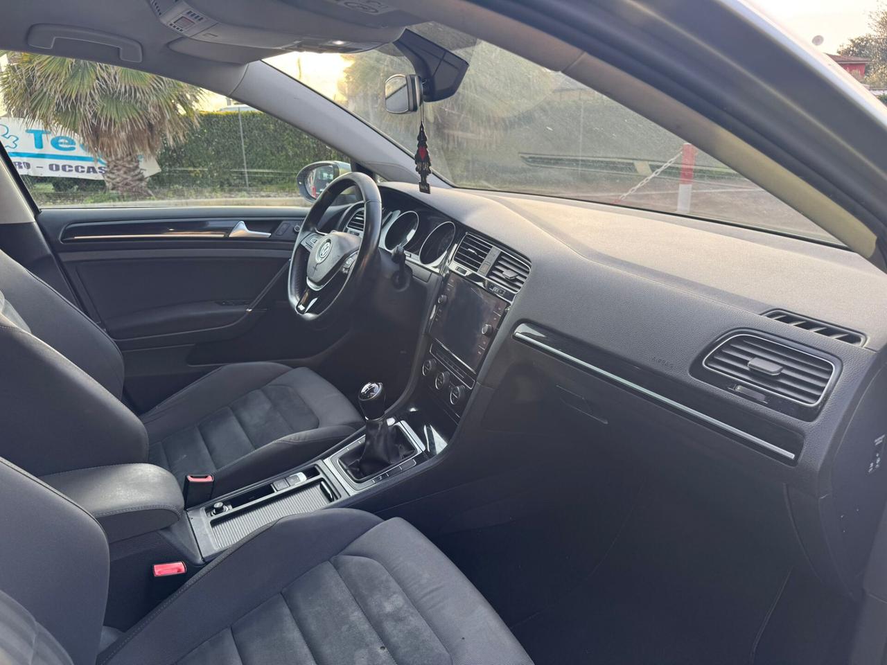 Volkswagen Golf 1.5 TGI DSG 5p. Trendline BlueMotion Technology