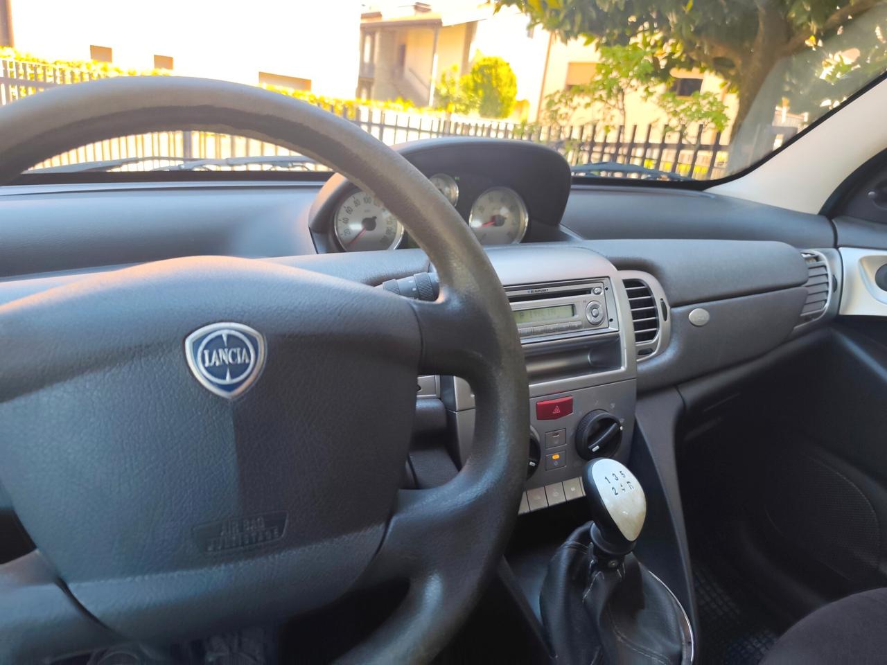 Lancia Ypsilon 1.2 Benz neopatentati