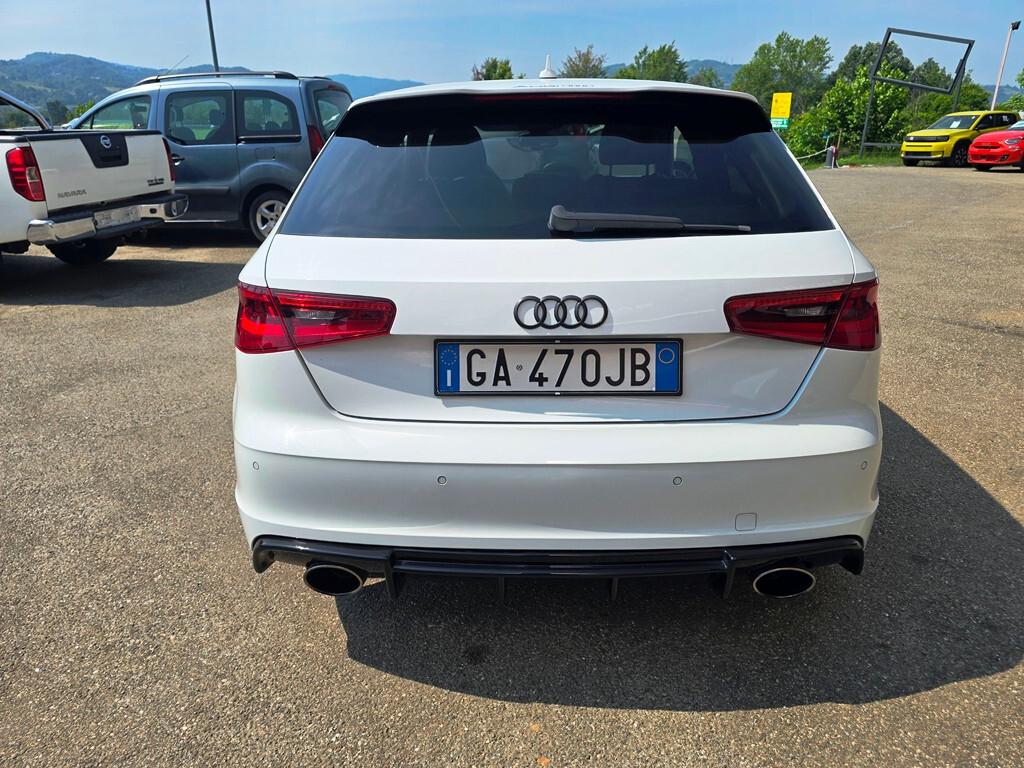Audi A3 1.8 TFSI 180CV S LINE ESTETICA S3