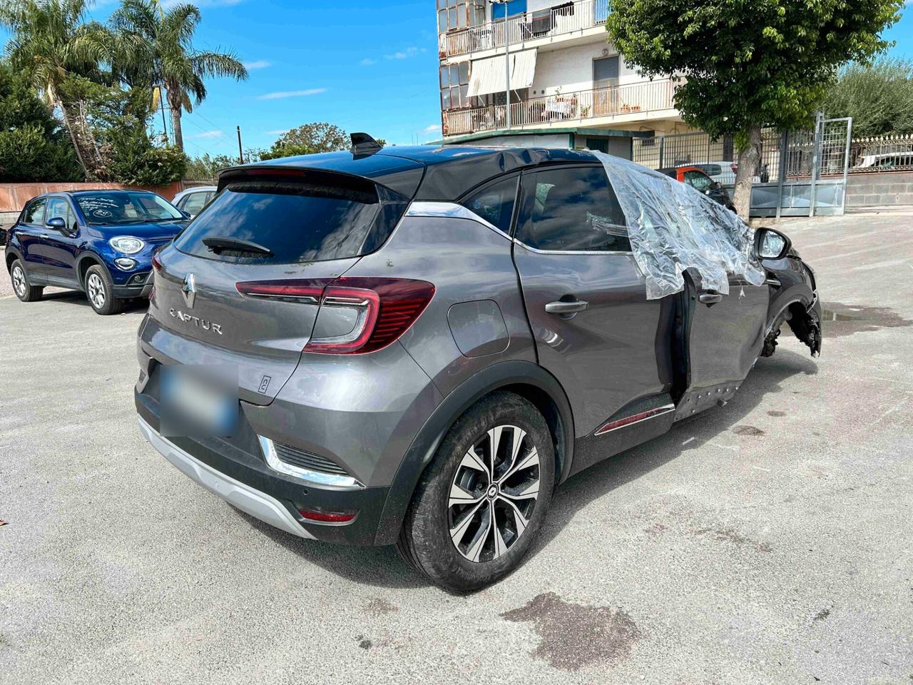 Renault Captur 1.0 TCe GPL 100CV - 2023 Incidentata