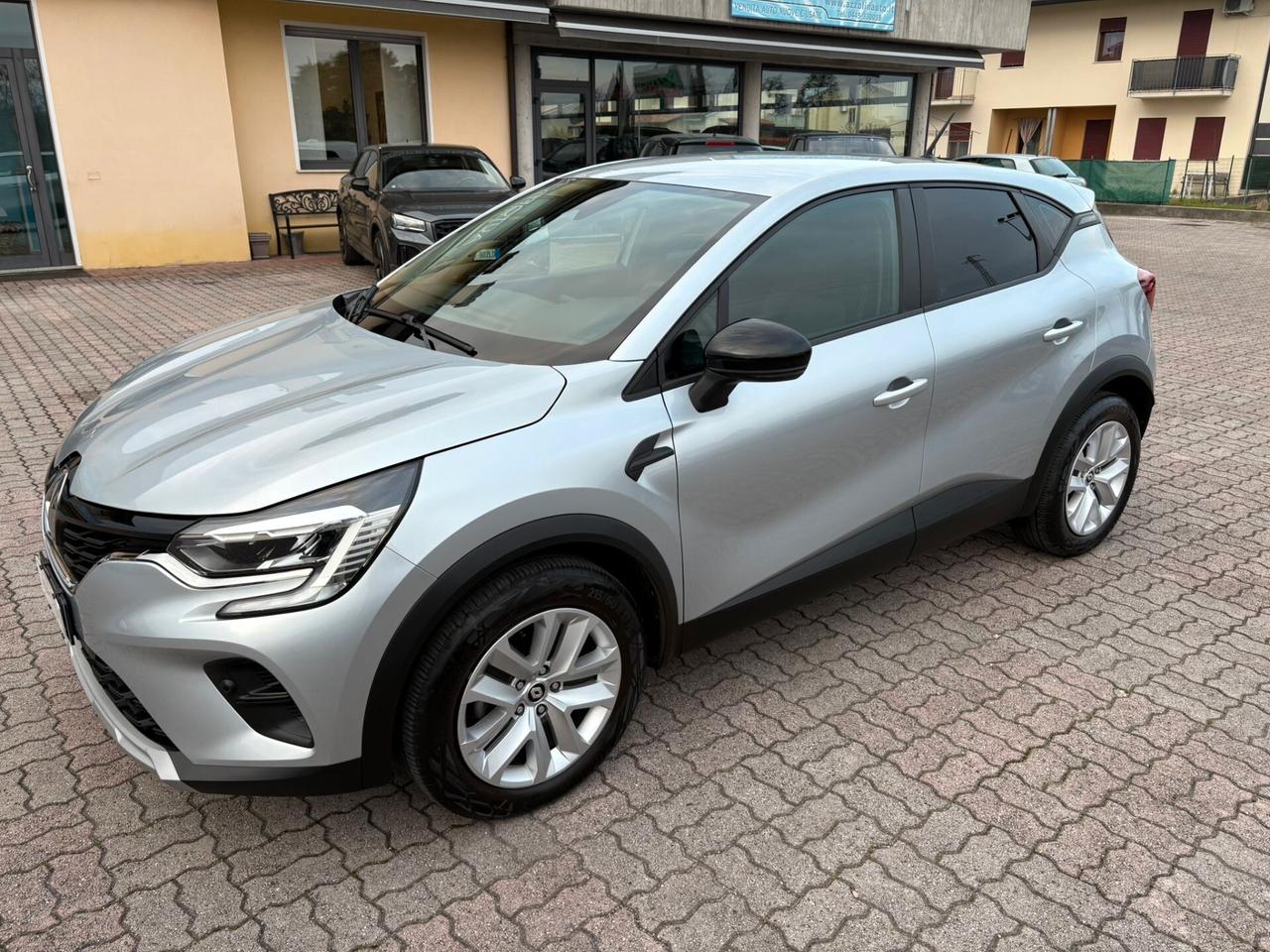 RENAULT CAPTUR 1.0 BENZ SI NEOPATENTATI KM 24.066