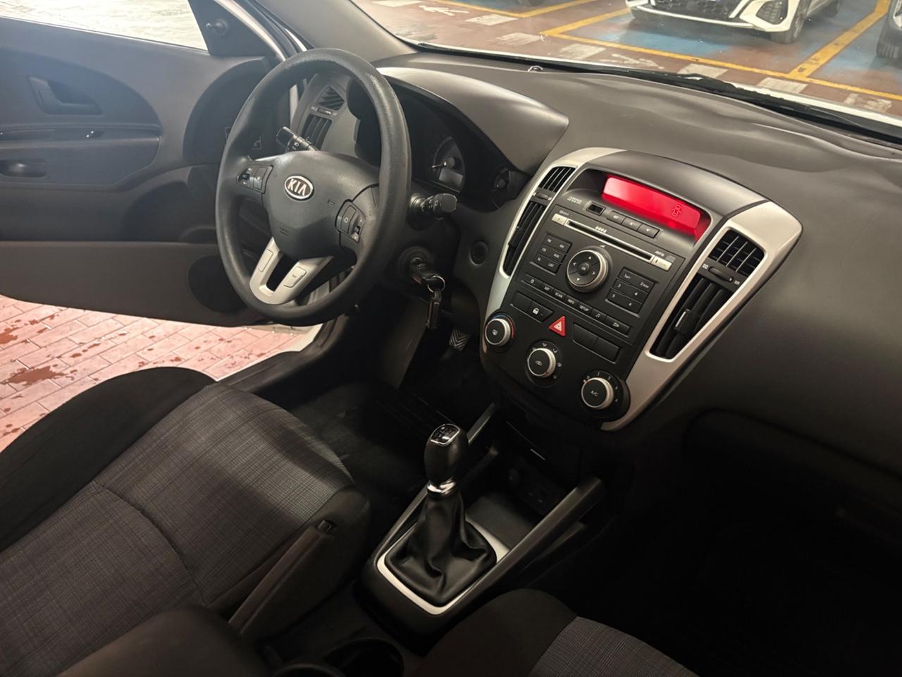 Kia Ceed cee'd Sp. Wag. 1.6 CRDi VGT 90CV LX NO GARANZIA...!!!!!