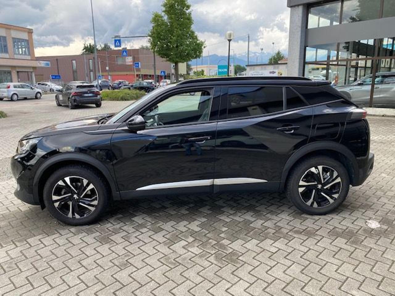 Peugeot 2008 130cv Allure Riservato a Commercianti!