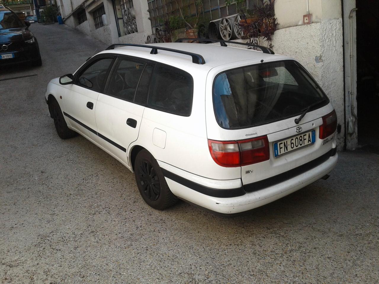 Toyota Carina E 1.6 16V cat Station Wagon GLi con Gpl