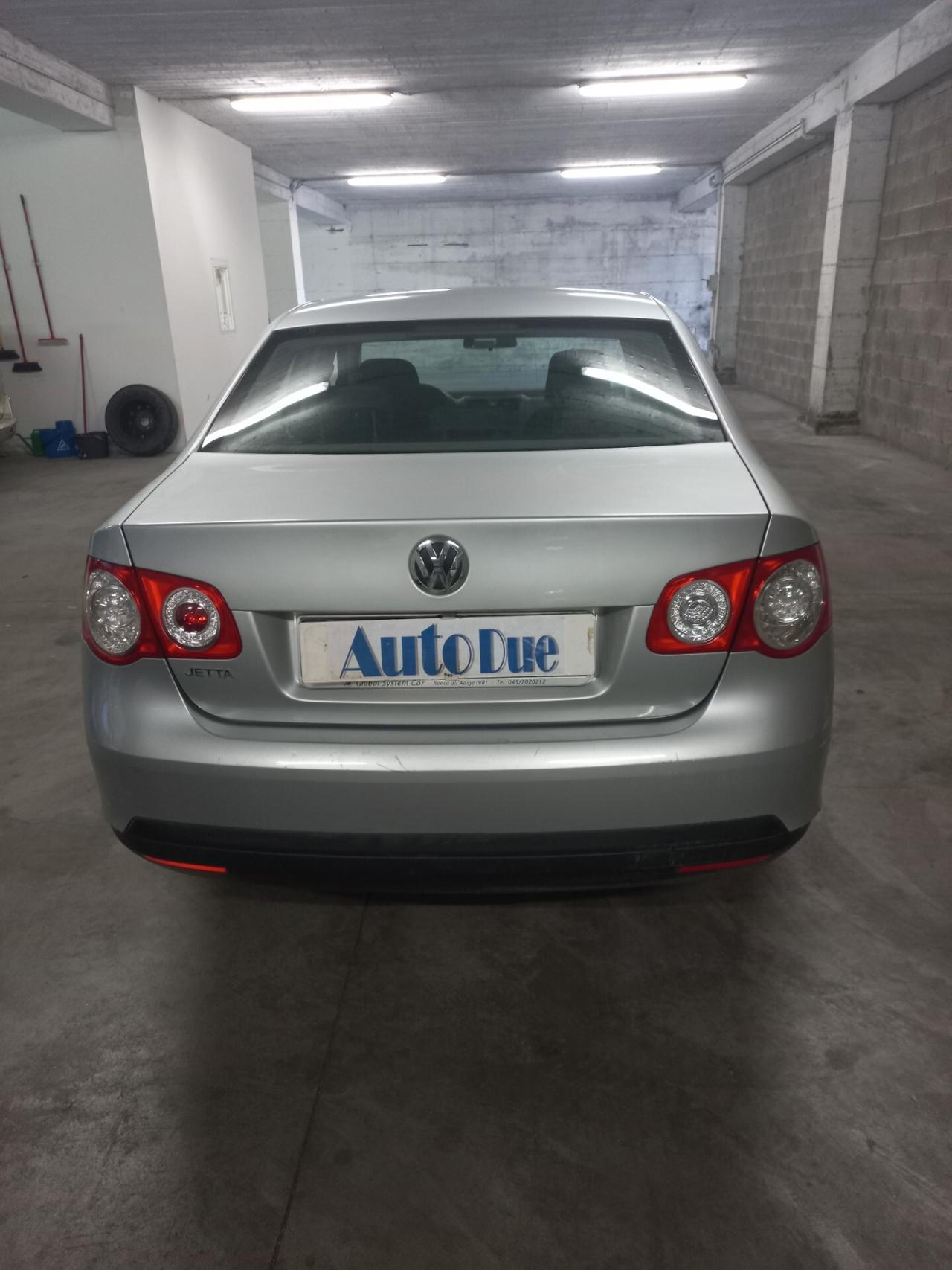 Volkswagen Jetta 1.6 Comfortline