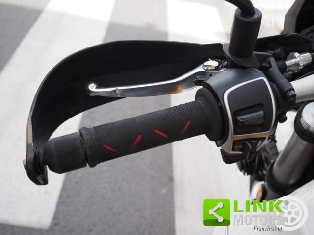 MOTO GUZZI V85 TT + Tris Valigie Alluminio+