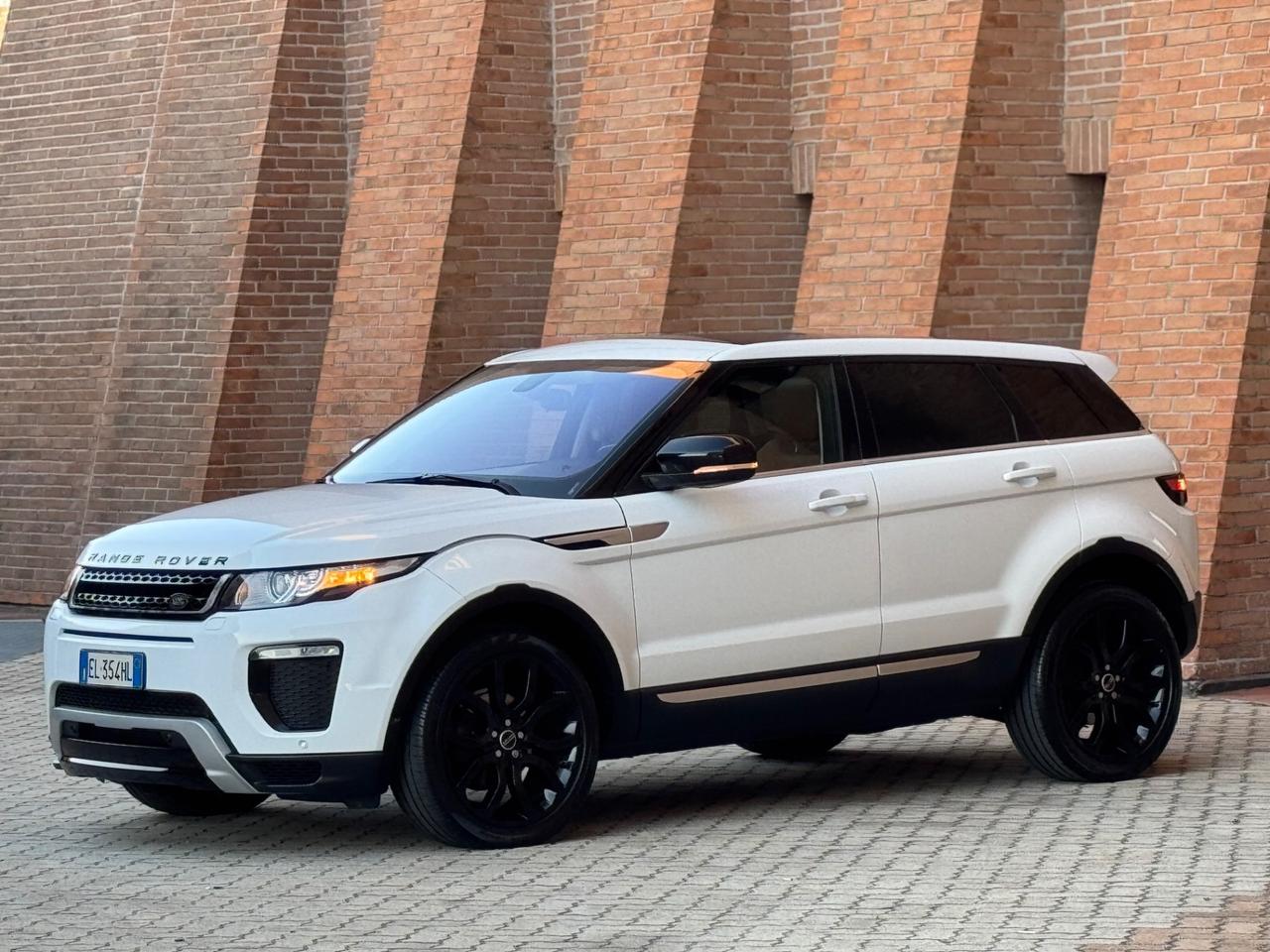 Land Rover Range Evoque 2.2 TD4 5p. Prestige