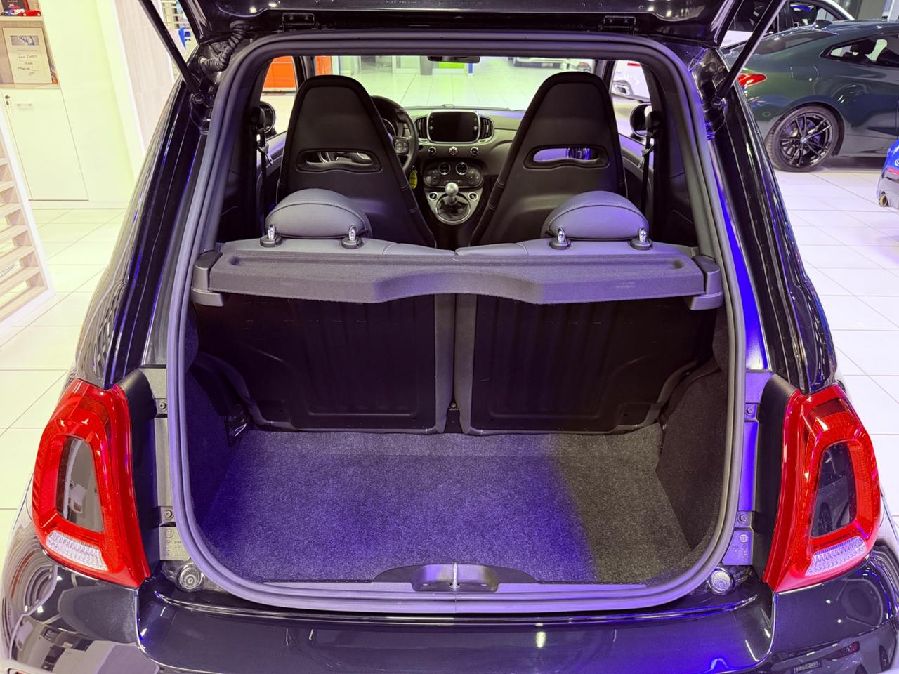 Abarth 695 1.4 Turbo T-Jet 180 CV 70° Anniversario