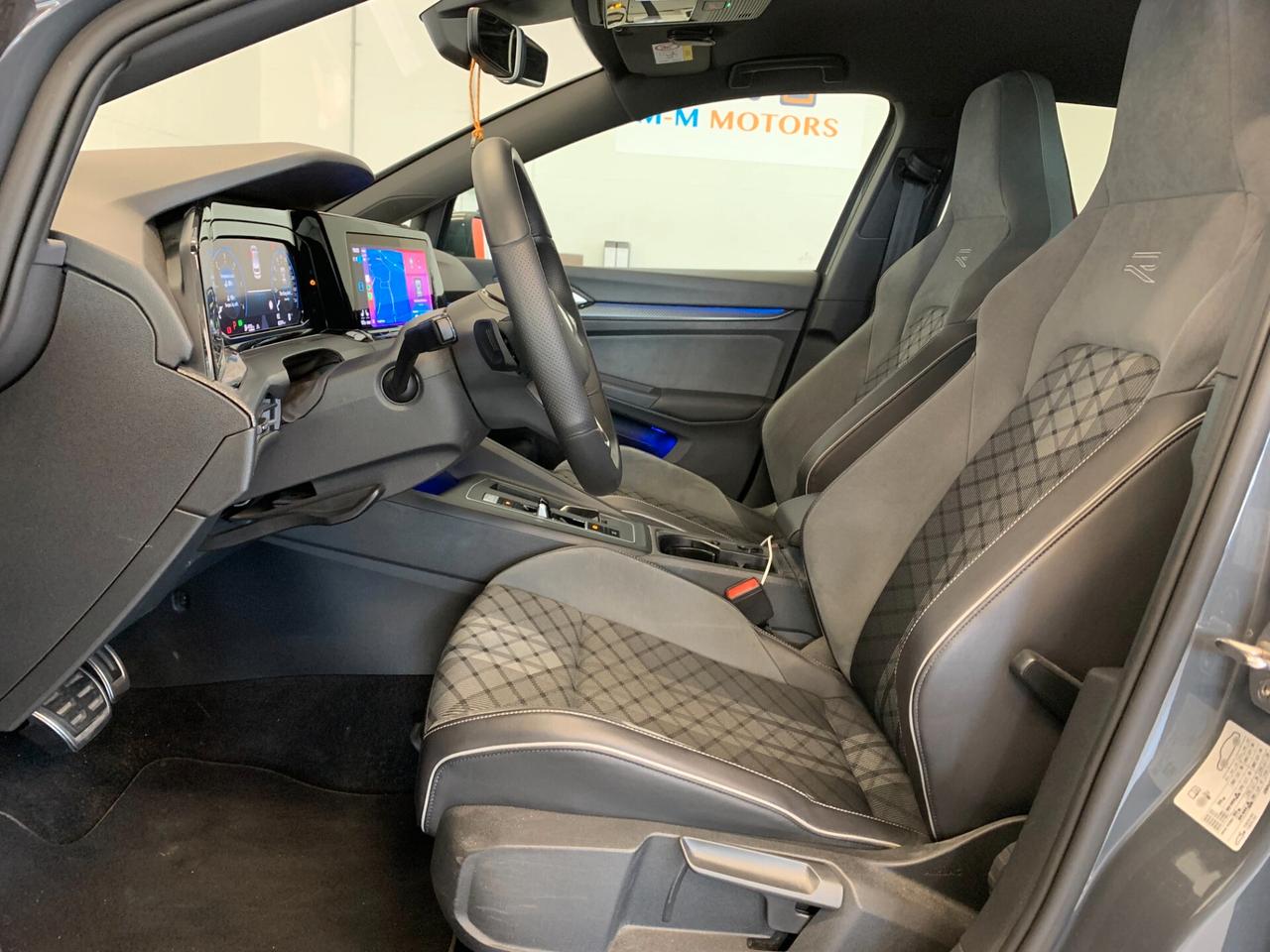 Volkswagen Golf 2.0 TDI 150 CV DSG SCR R-Line