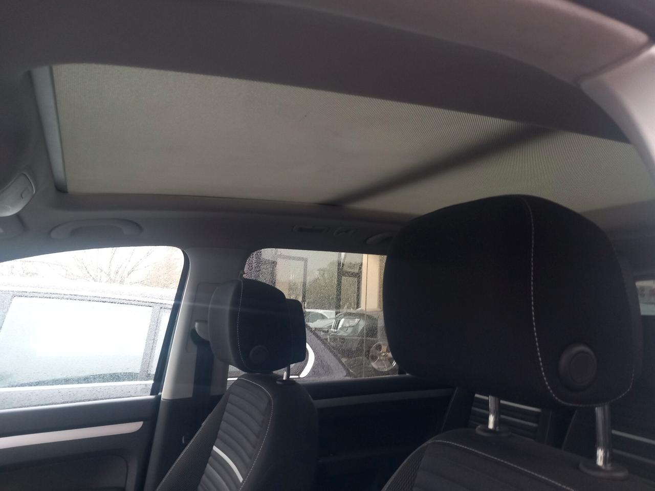 Volkswagen Touran 2.0 TDI 140 CV DSG Highline