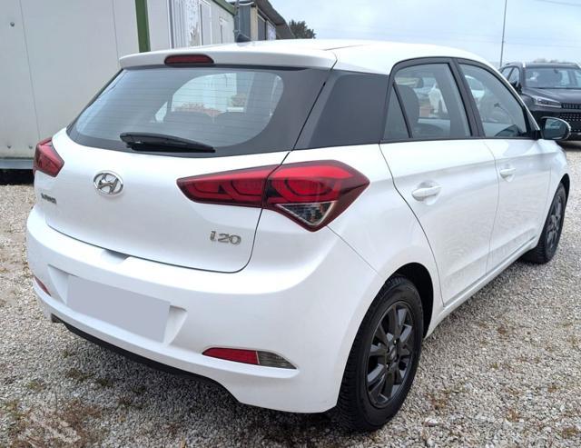 HYUNDAI i20 i20 5p 1.2 Classic 75cv TAGLIANDATA