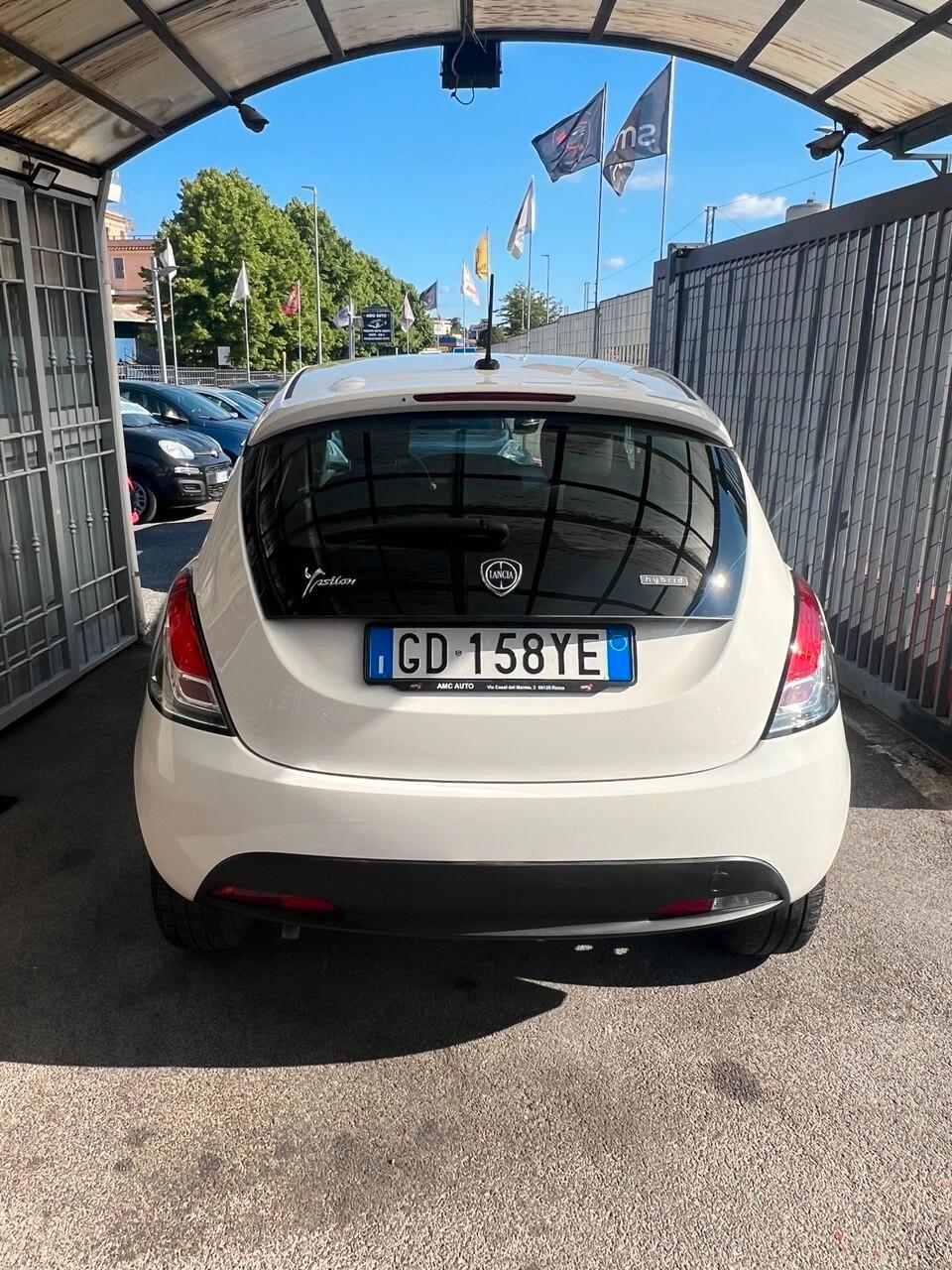 Lancia Ypsilon 1.0 FireFly 5 porte S&S Hybrid - AZIENDALE - EURO6 - NO VINCOLO FINANZIAMENTO