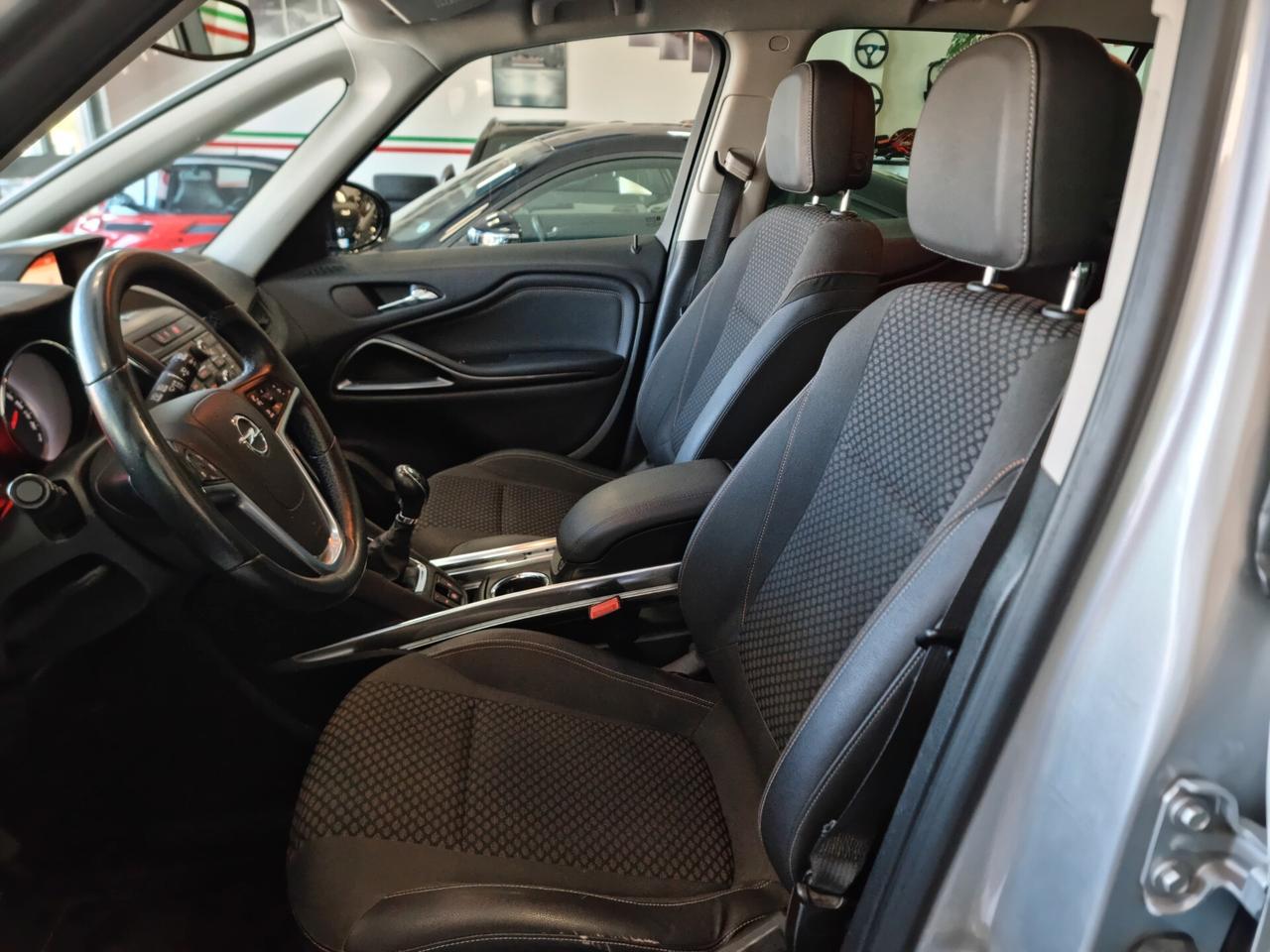 Opel Zafira Tourer 7 POSTI BENZINA