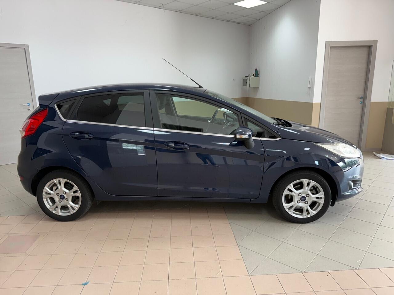 Ford Fiesta 1.5 TDCi 75CV 5 porte Titanium