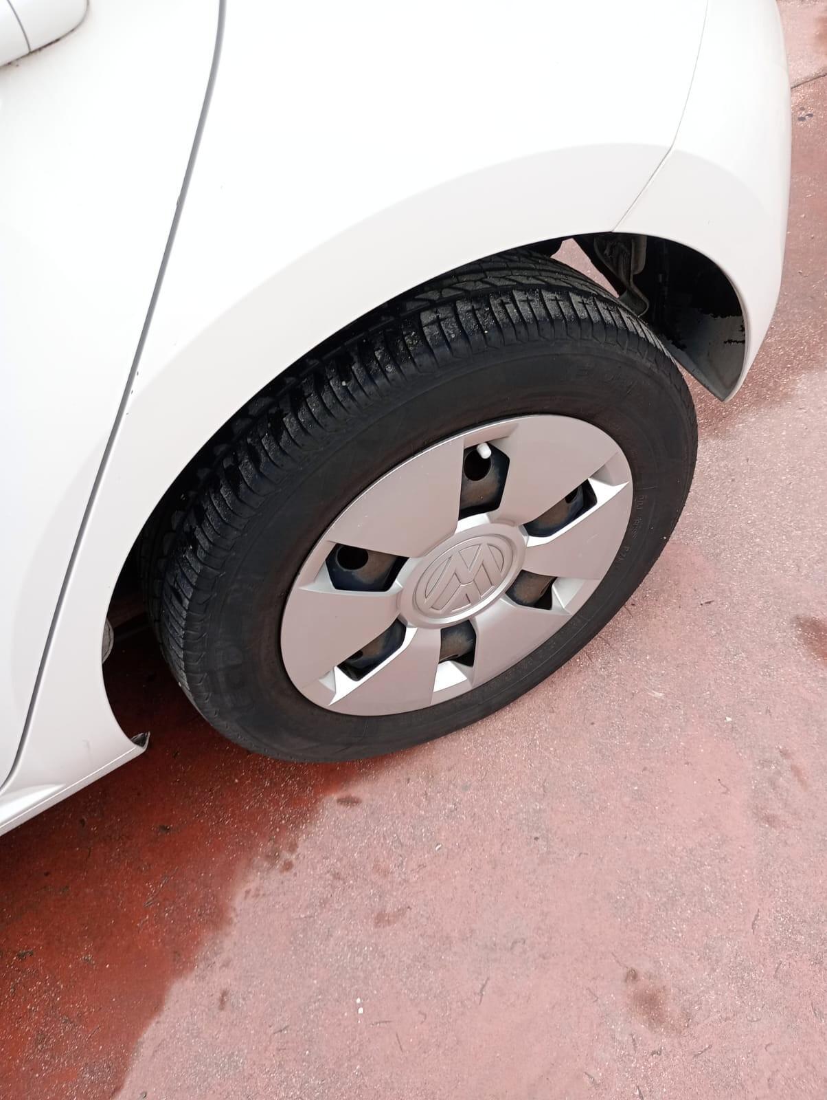 Volkswagen up! 1.0 bluemotion tech