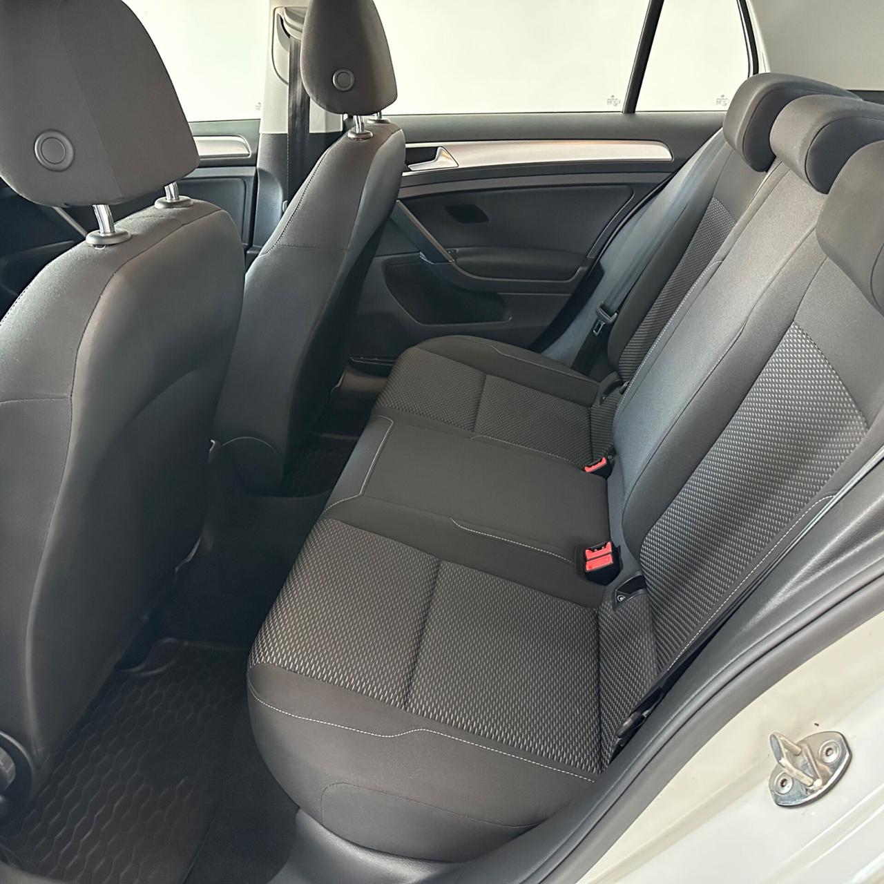 Volkswagen Golf 5p 1.0 tsi Trendline Tech
