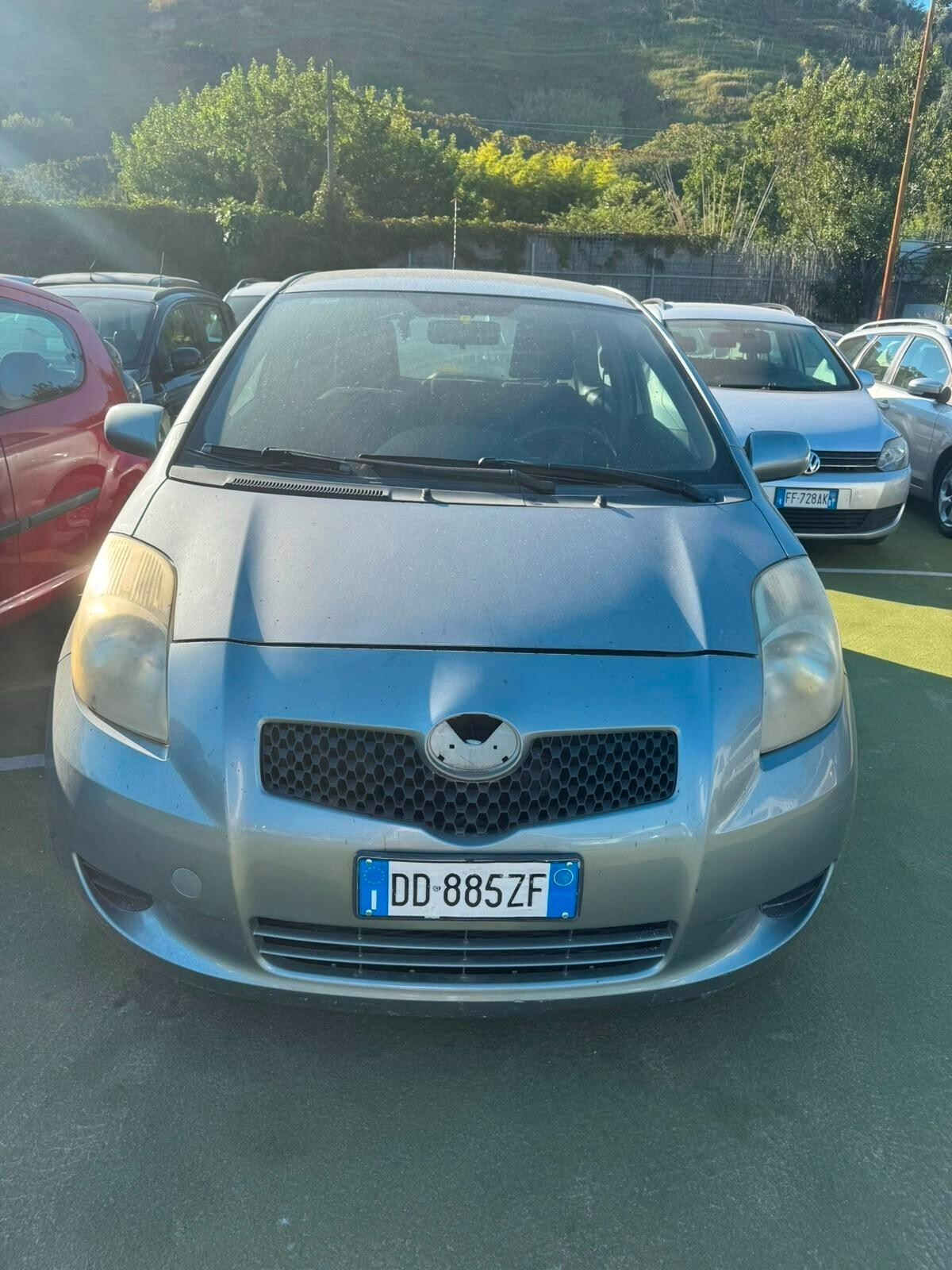 Toyota Yaris 1.0 3 porte