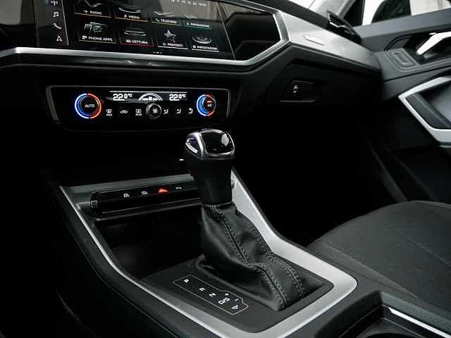 Audi Q3 35 TFSI 150cv MHEV Stronic Business Advanced