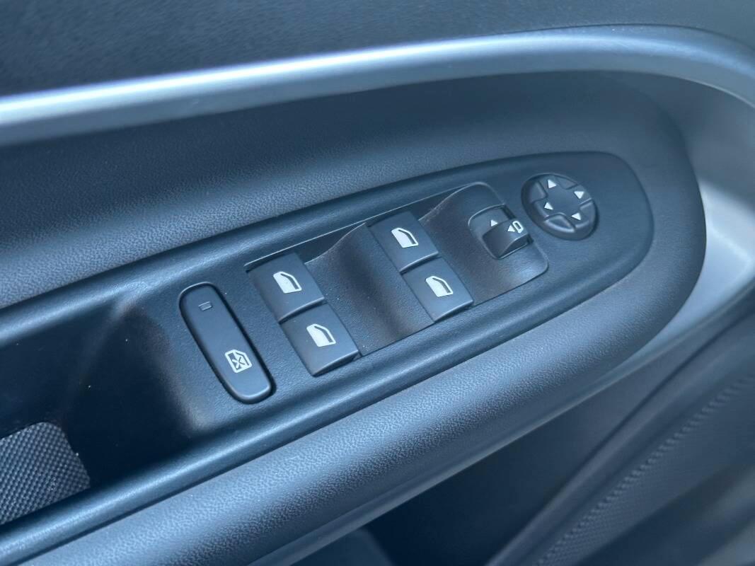Jeep Avenger 1.2 1st Edition FWD 100cv CON TELECAM E CARPLAY