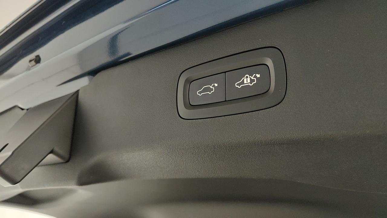 LYNK & CO 01 1.5 td phev auto