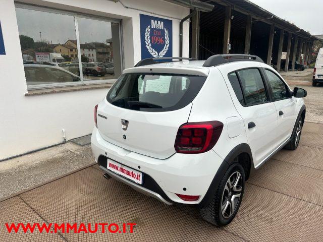 DACIA Sandero Stepway 1.5 Blue dCi 95 CV Comfort NAVIG!!!