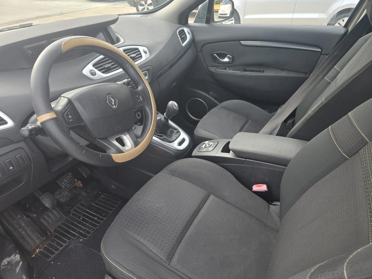 Renault Scenic Scénic X-Mod 1.5 dCi 110CV Luxe