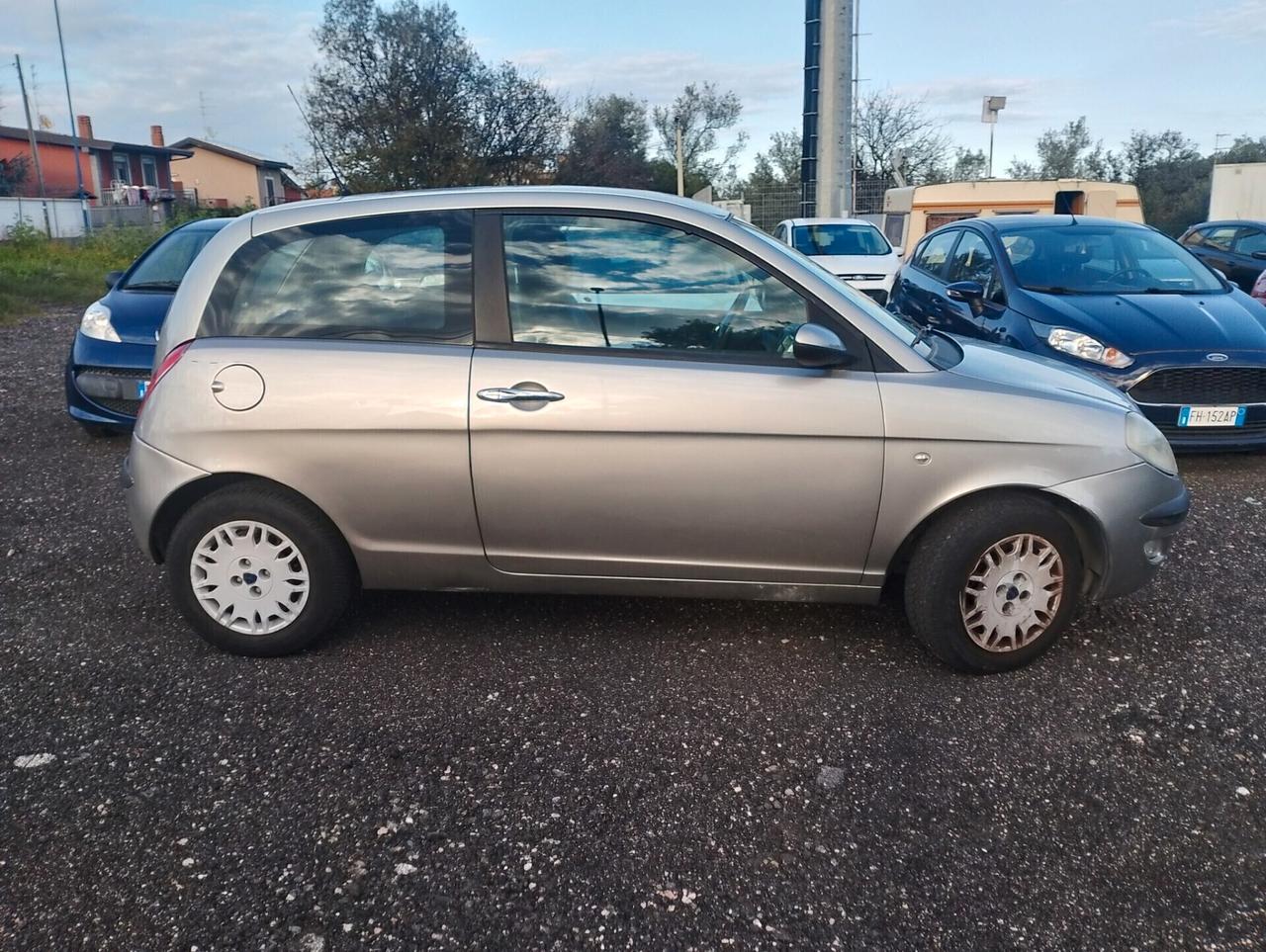 Lancia Ypsilon 1.2 Argento