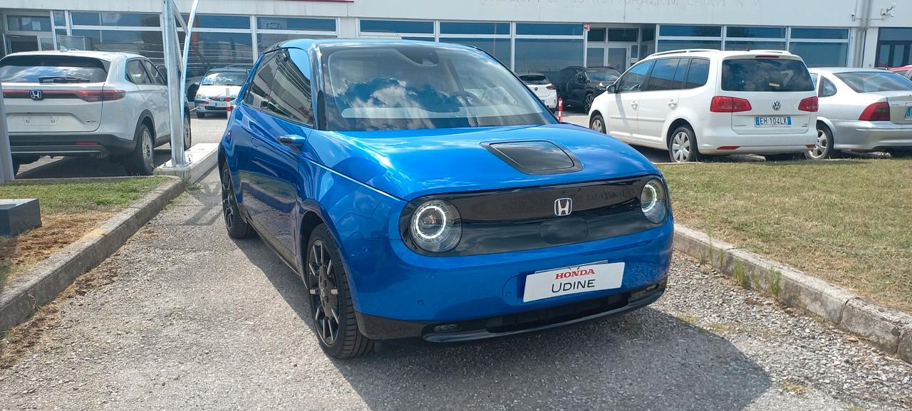 Honda e Advance 17