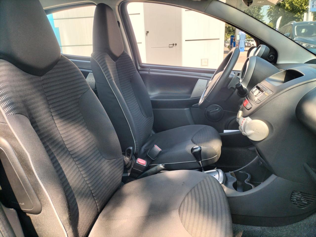 Peugeot 107 - AUTOMATICA solo 50.000 Km