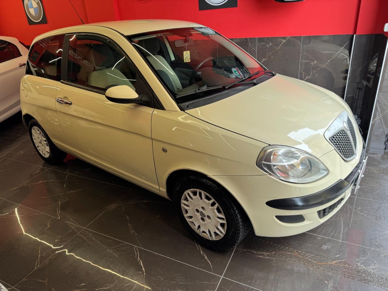 Lancia Ypsilon 1.2 Oro