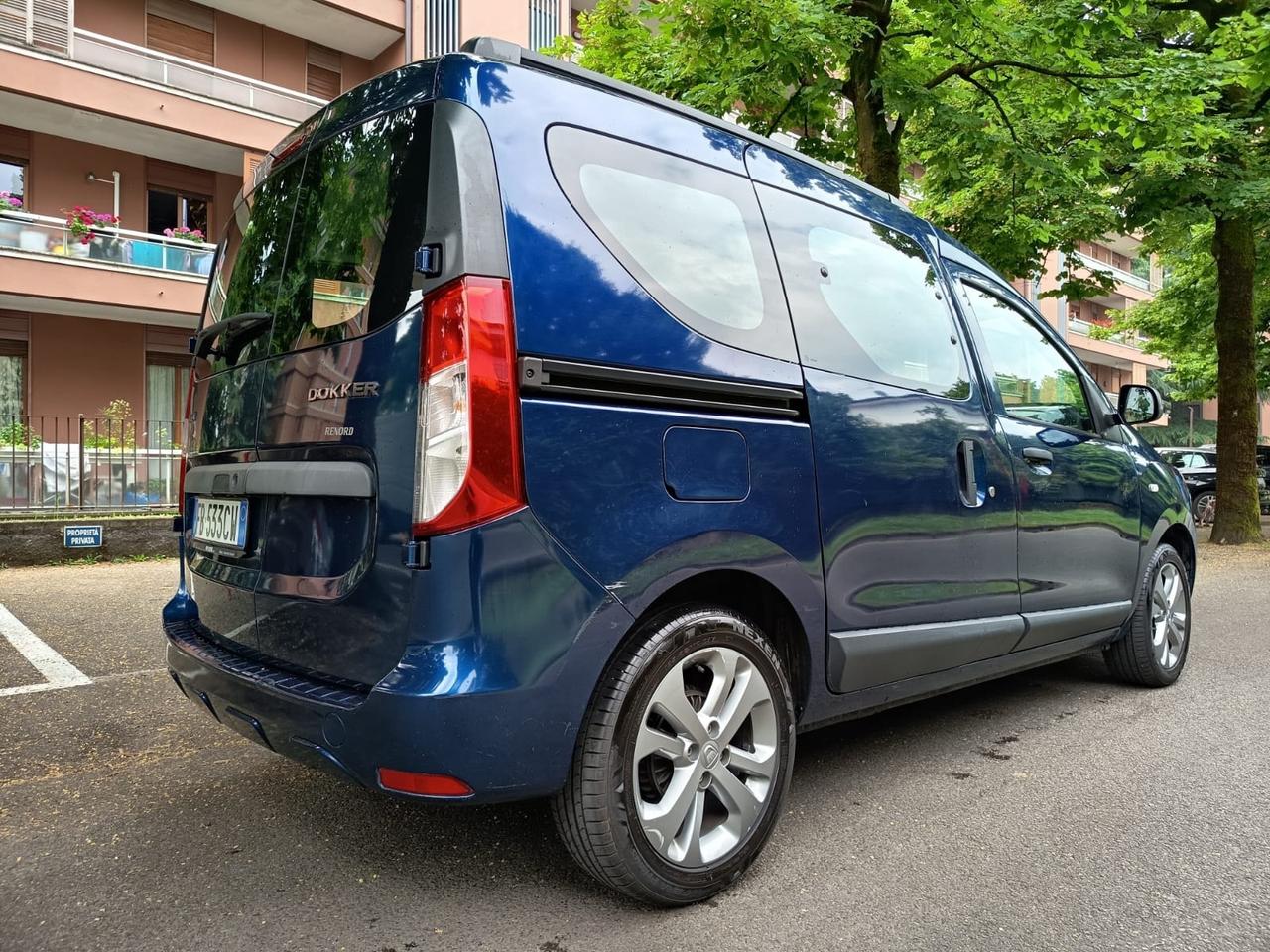Dacia Dokker 1.5 DIESEL ANNO 2015 POSTI 5 AUTOVETTURA
